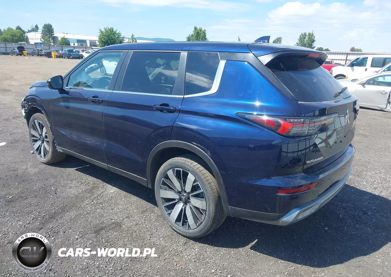 2026 Mitsubishi Outlander Le 2.5 2Wd-Se 2.5 2Wd VIN:JA4J3VAB2TZ044035 - 3