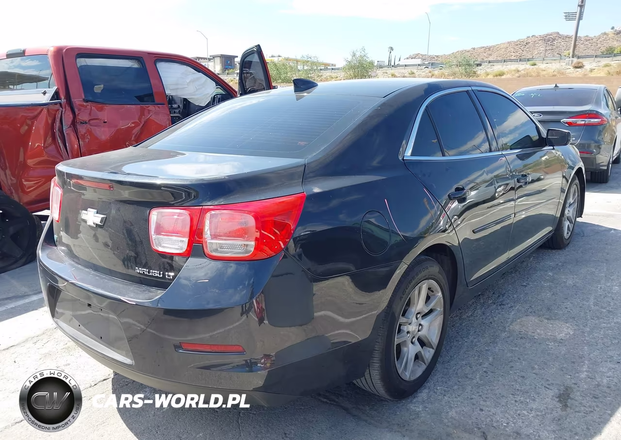 2015 Chevrolet Malibu 1Lt VIN:1G11C5SLXFF337354 - 4