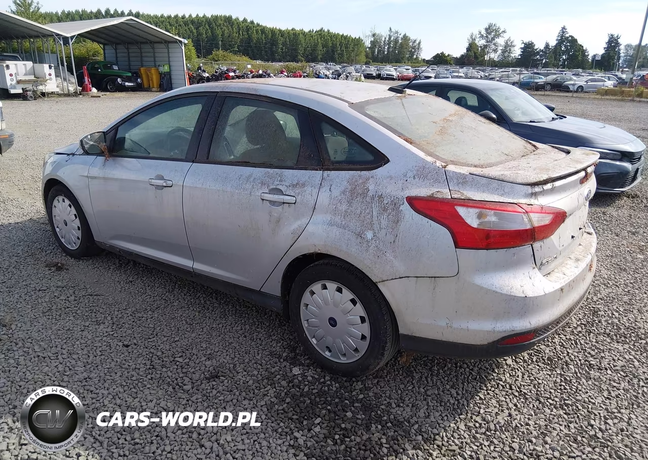 2013 Ford Focus Se VIN:1FADP3F28DL132263 - 3
