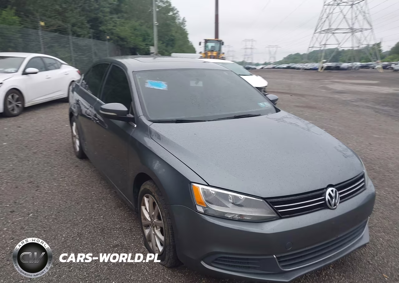 2014 Volkswagen Jetta 1.8T Se – zdjęcie 1 z 12