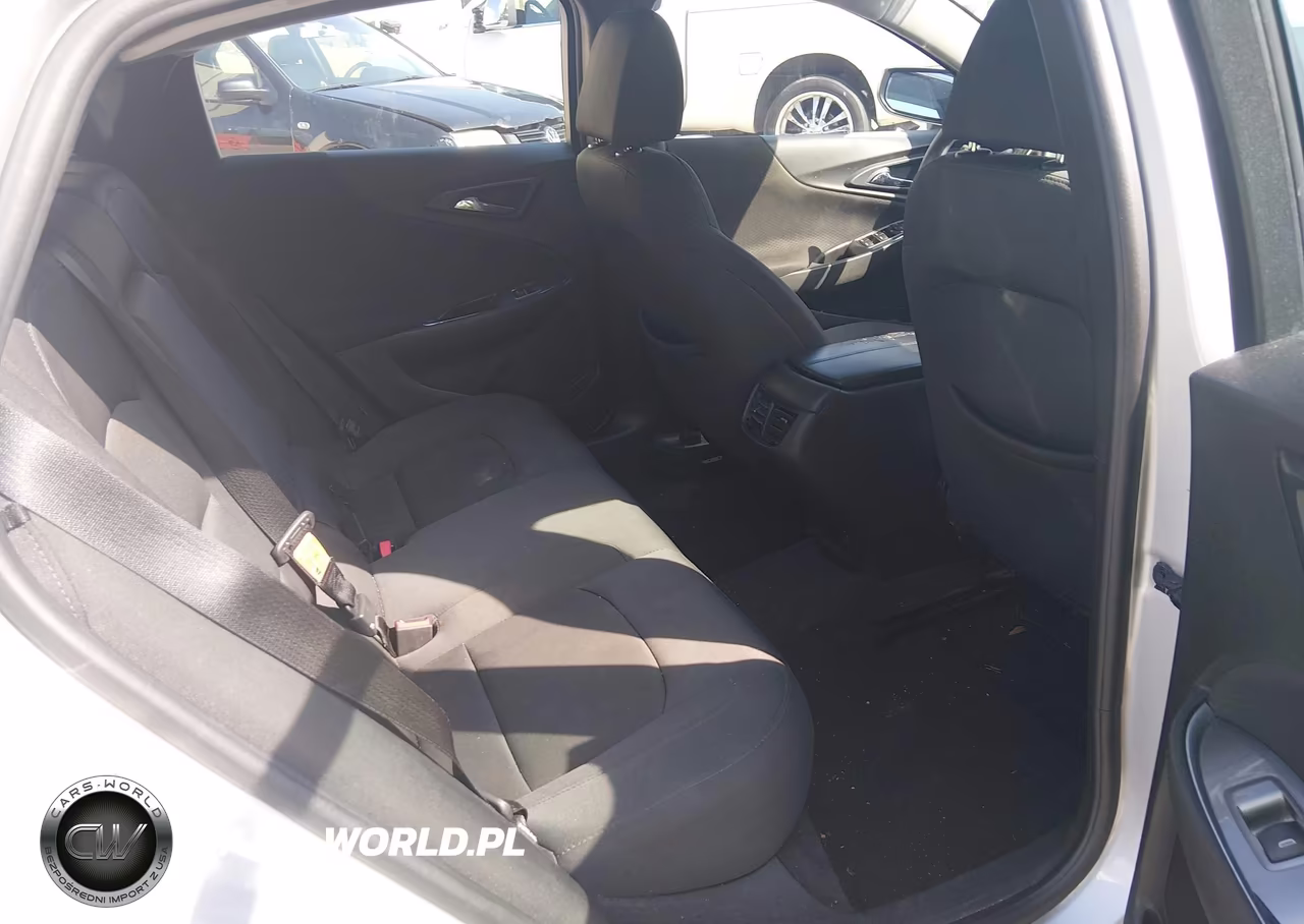 2016 Chevrolet Malibu 1Lt VIN:1G1ZE5ST1GF285885 - 8