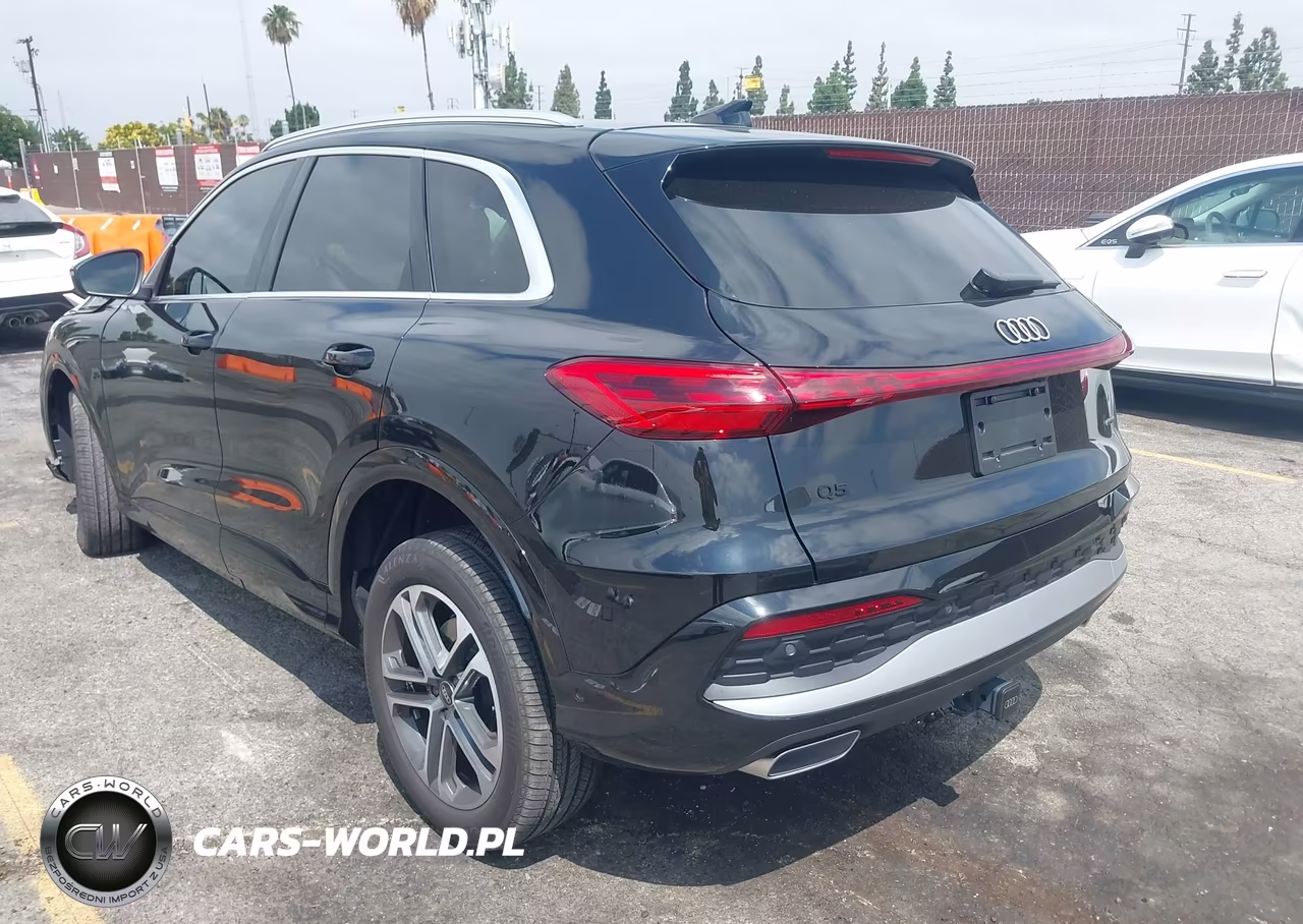 2025 Audi All-New Q5 Premium Plus Tfsi Quattro S Tronic VIN:WA12AAGU4S2083132 - 3
