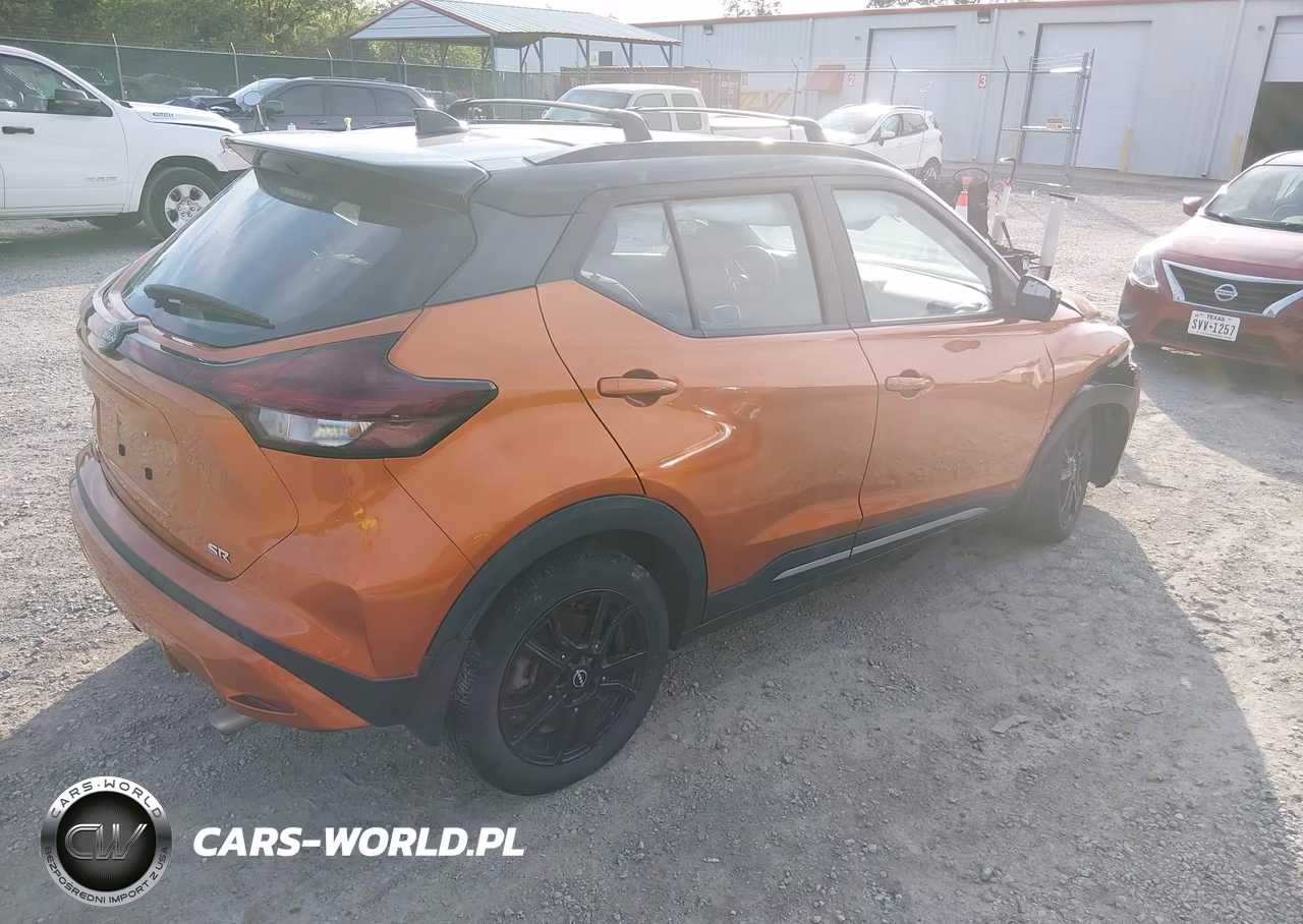 2022 Nissan Kicks Sr Xtronic Cvt VIN:3N1CP5DV1NL485886 - 4