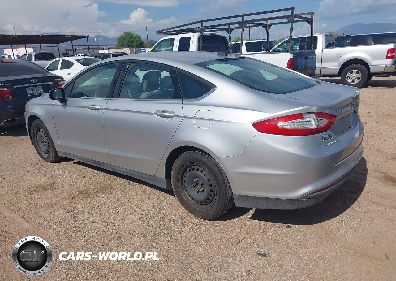 2014 Ford Fusion S VIN:3FA6P0G72ER244013 - 3