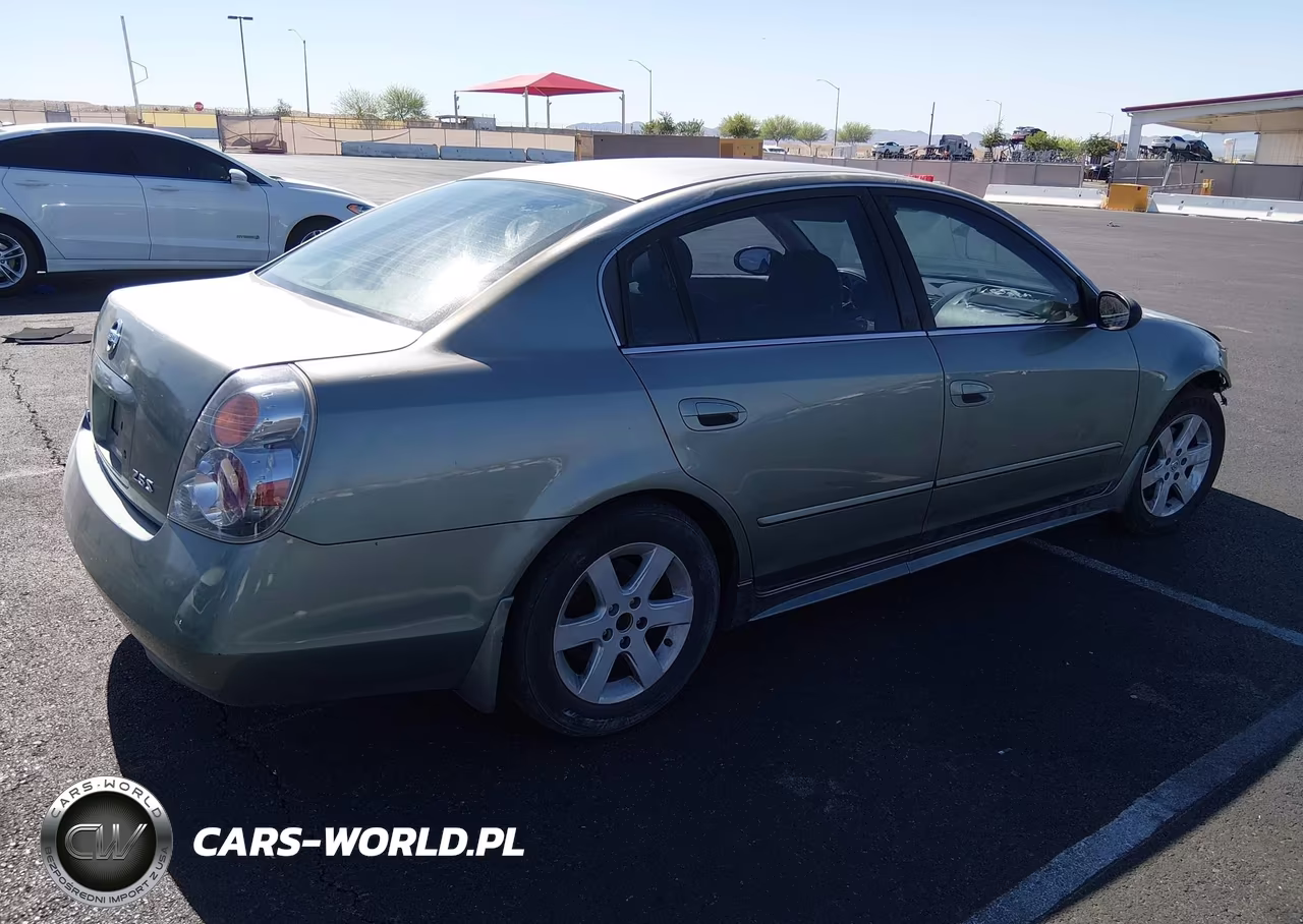2003 Nissan Altima 2.5 S VIN:1N4AL11DX3C265813 - 4