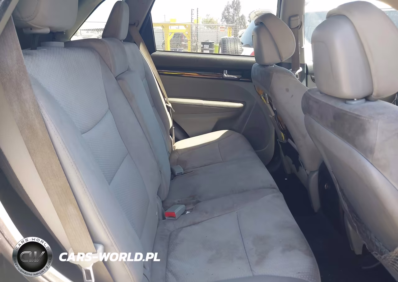 2012 Kia Sorento Lx VIN:5XYKT4A15CG214088 - 8
