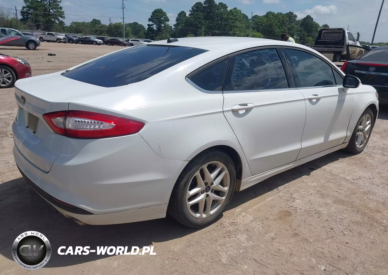 2014 Ford Fusion Se VIN:1FA6P0H74E5382640 - 4