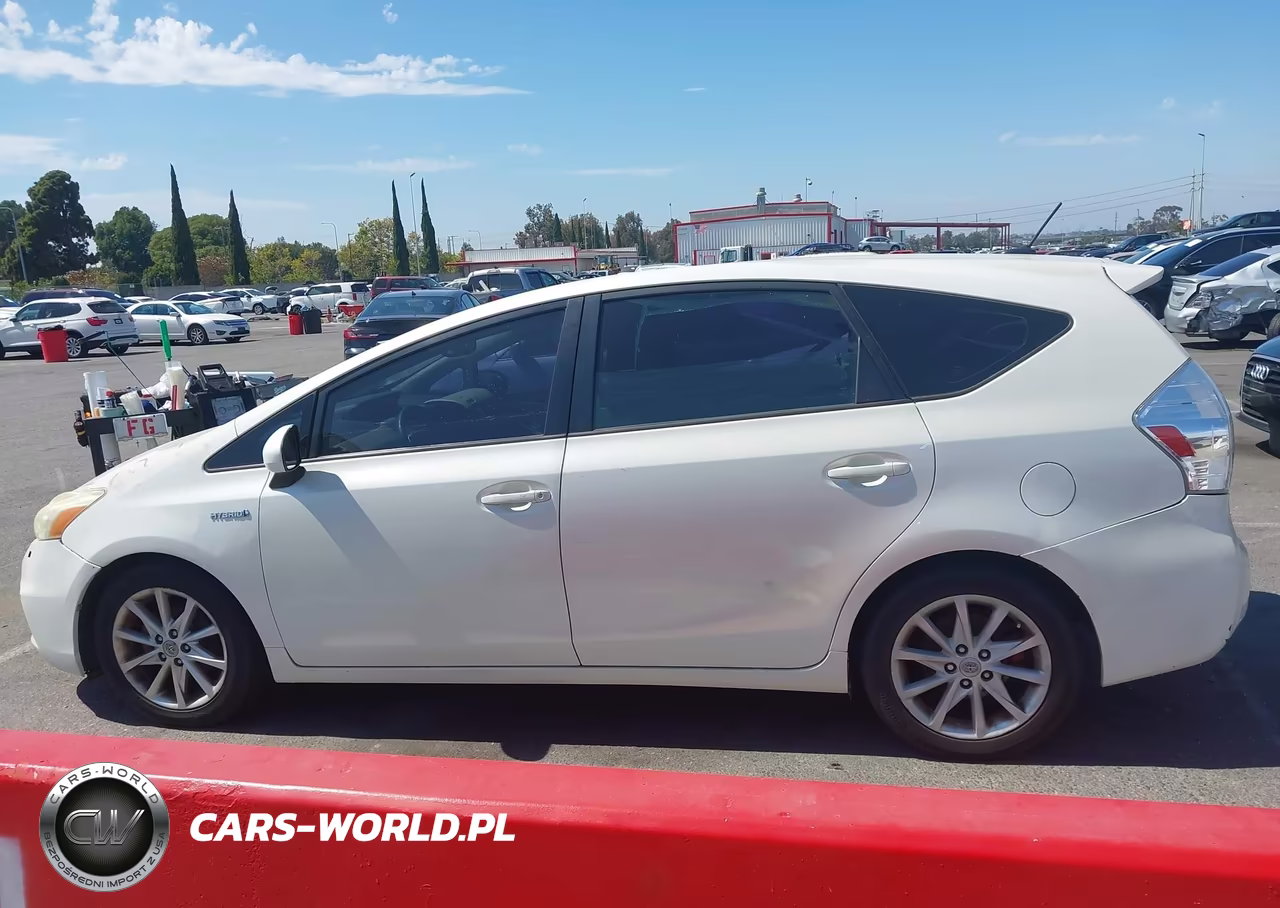 2014 Toyota Prius V Five VIN:JTDZN3EU4E3308963 - 14