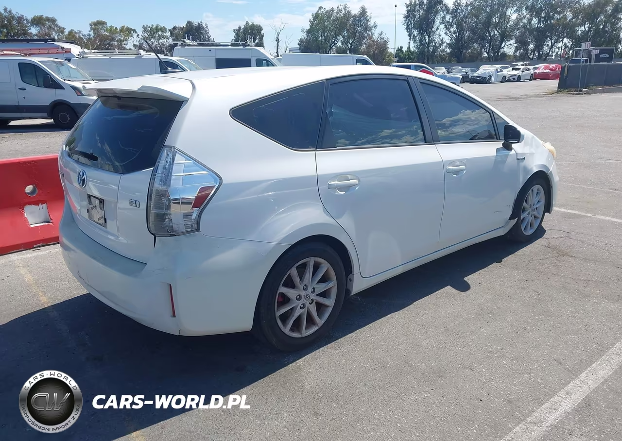 2014 Toyota Prius V Five VIN:JTDZN3EU4E3308963 - 4