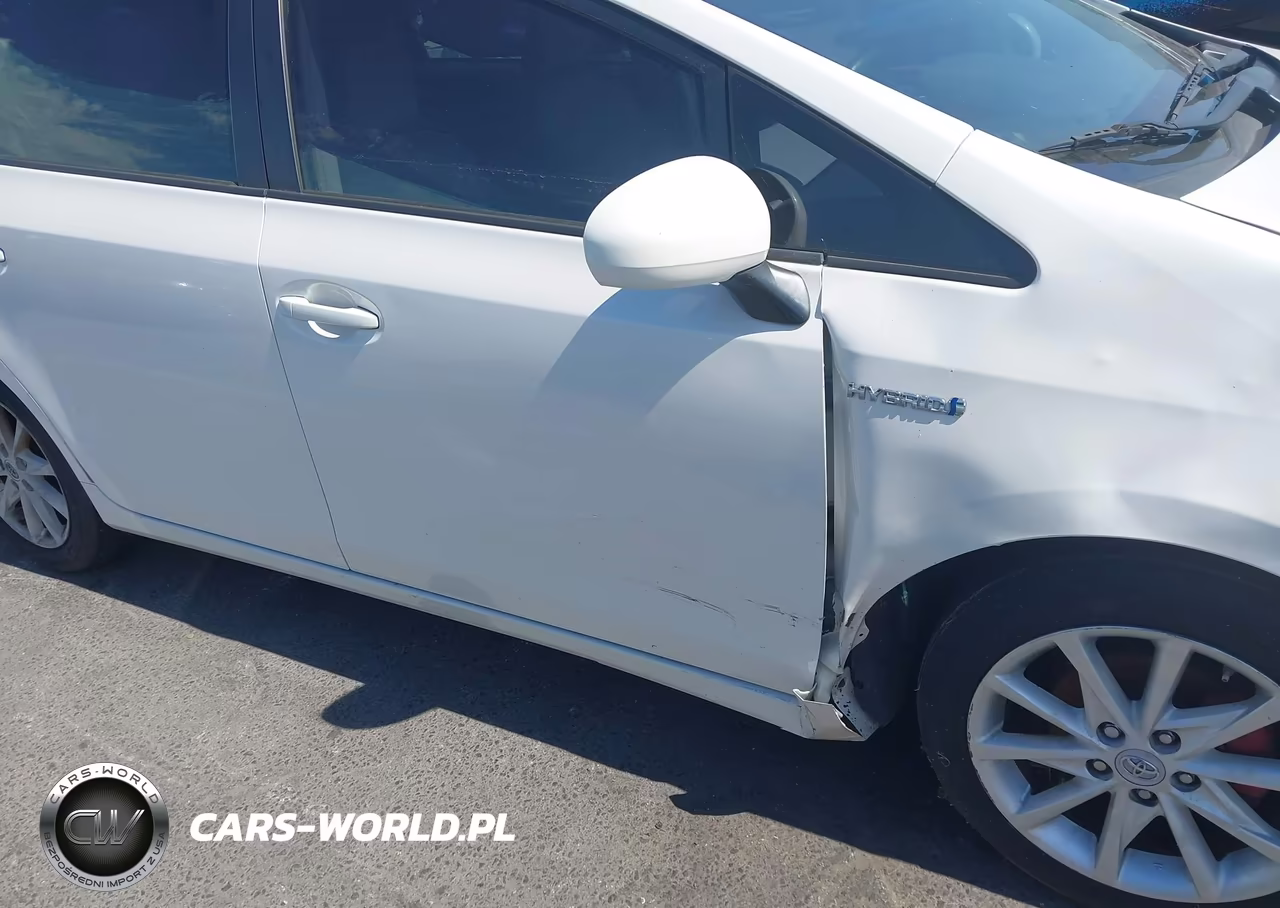 2014 Toyota Prius V Five VIN:JTDZN3EU4E3308963 - 6