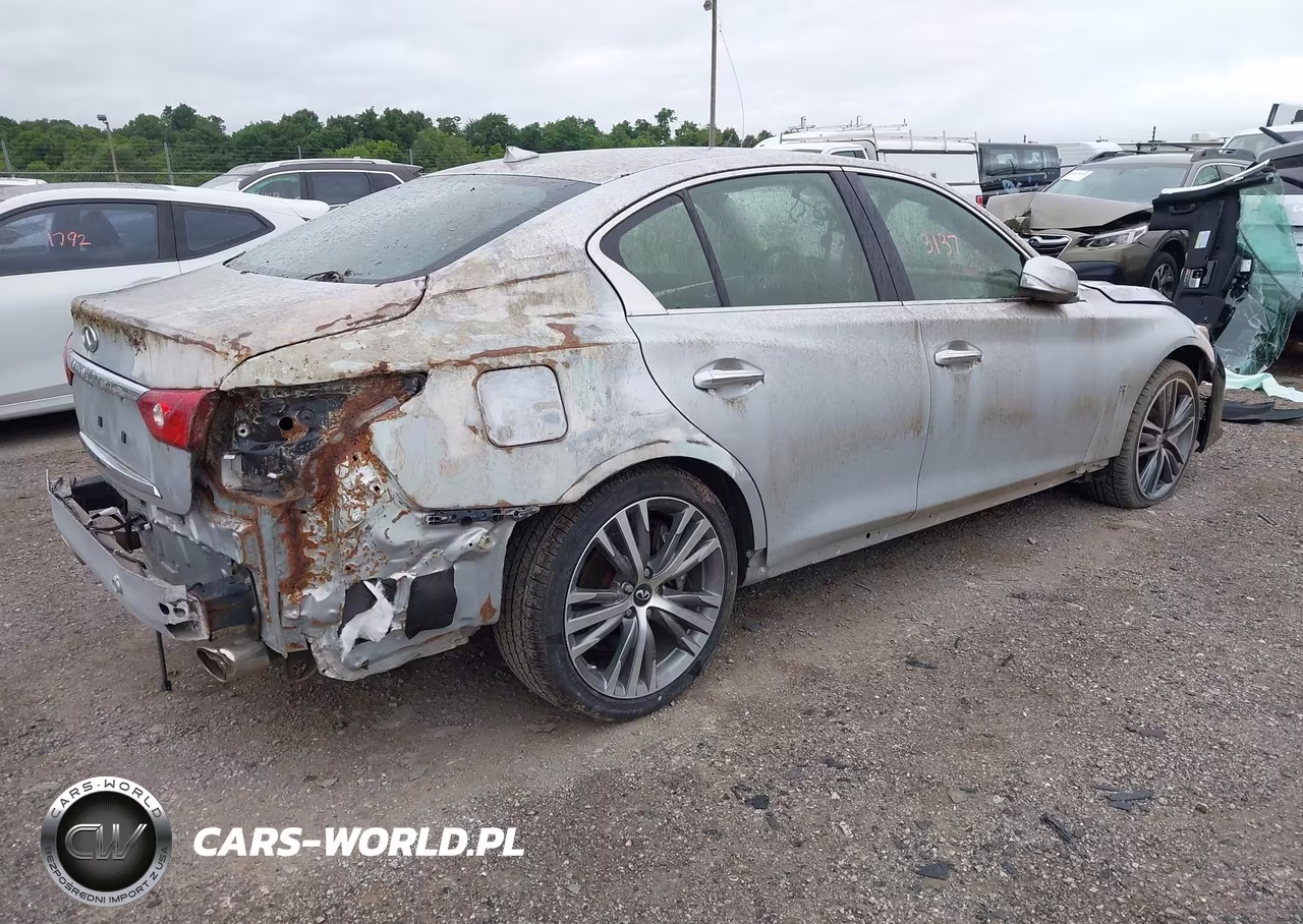 2014 Infiniti Q50 Sport VIN:JN1BV7ARXEM689970 - 4