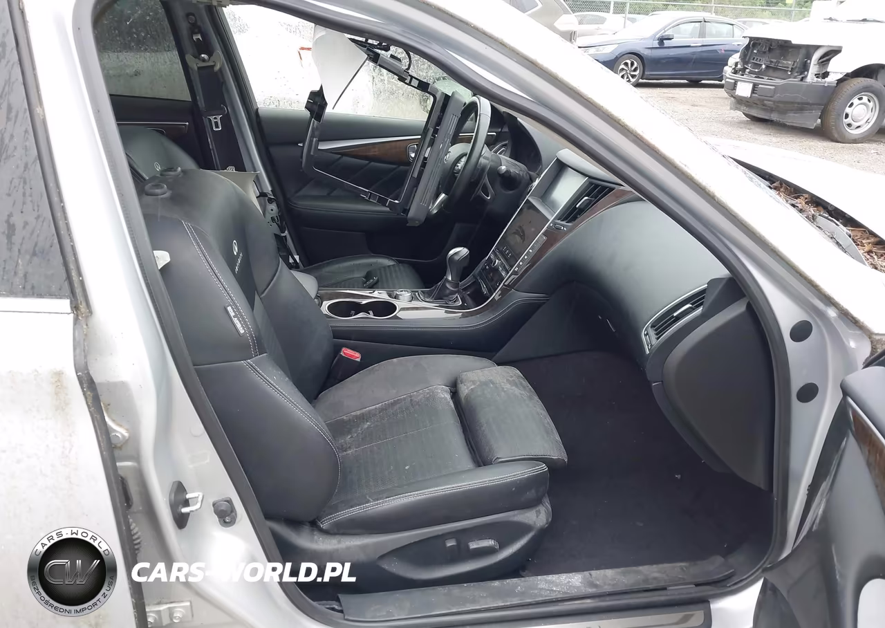 2014 Infiniti Q50 Sport VIN:JN1BV7ARXEM689970 - 5