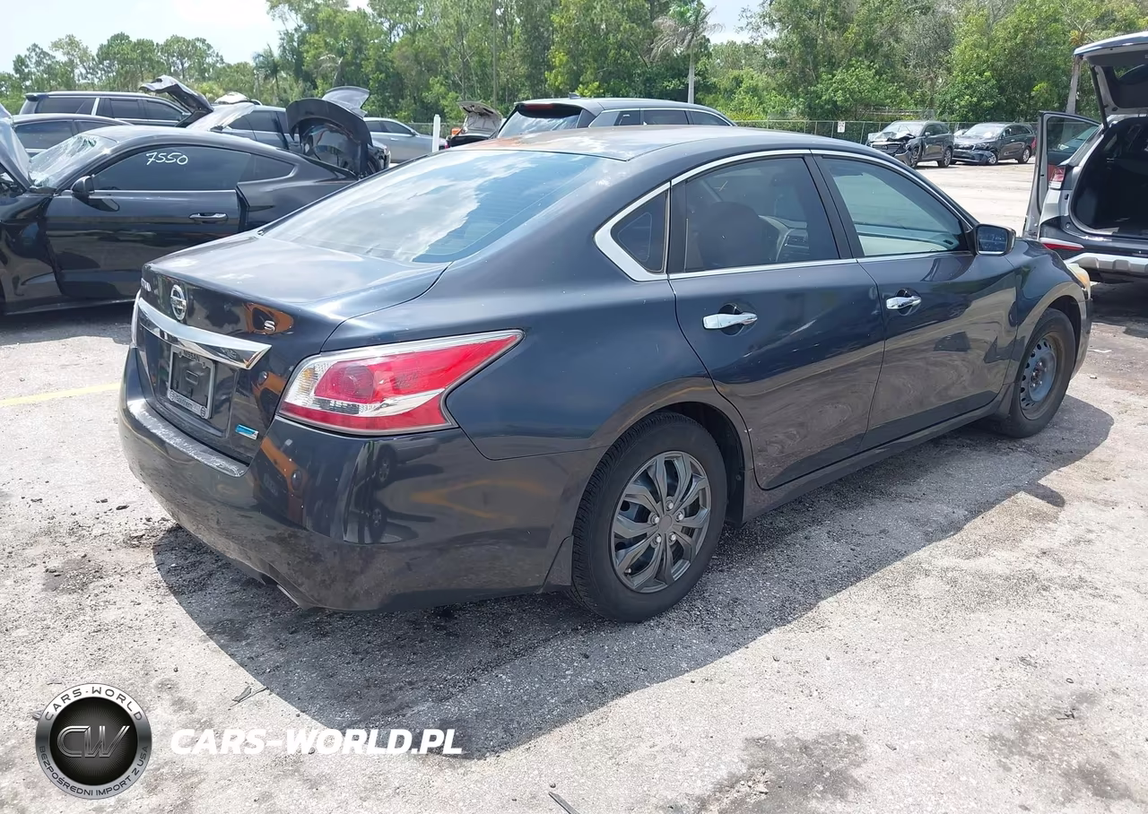 2014 Nissan Altima 2.5 S VIN:1N4AL3AP9EC177795 - 4