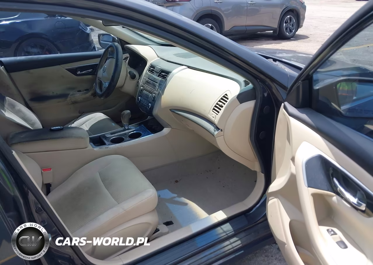 2014 Nissan Altima 2.5 S VIN:1N4AL3AP9EC177795 - 5
