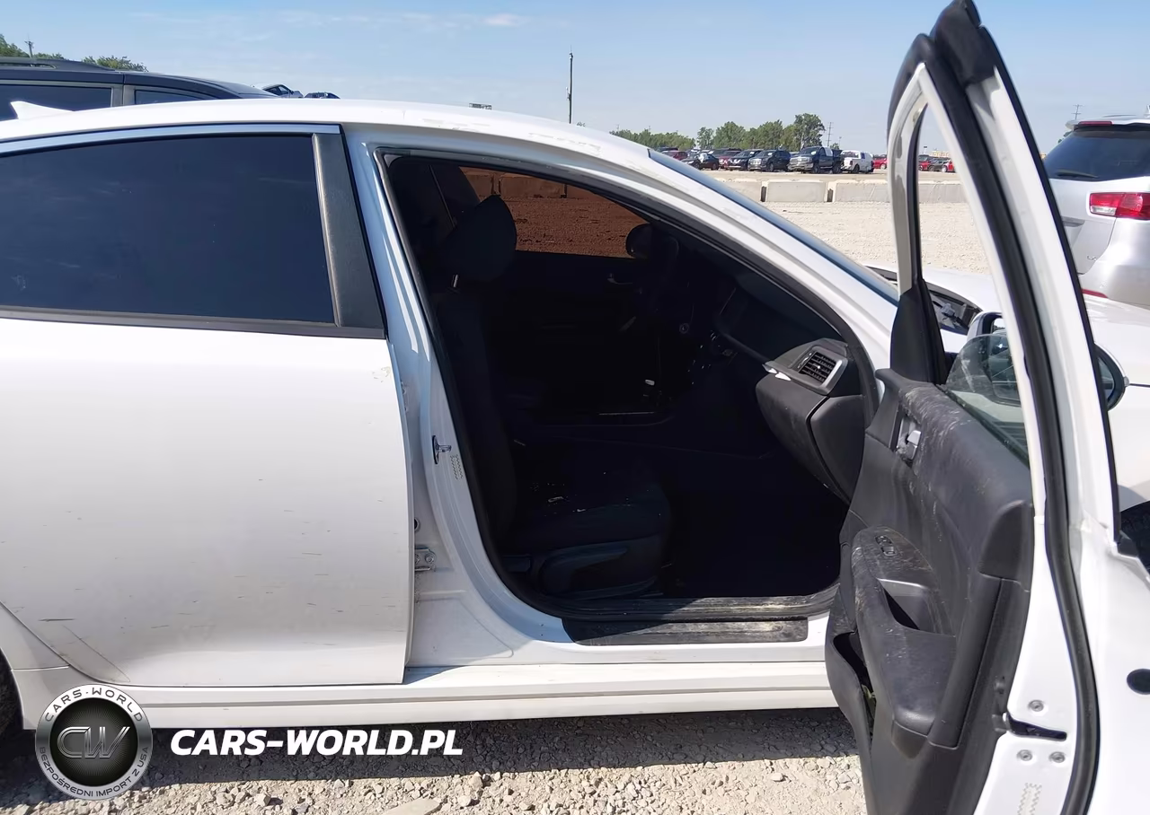 2020 Kia Optima Lx VIN:5XXGT4L33LG427257 - 5