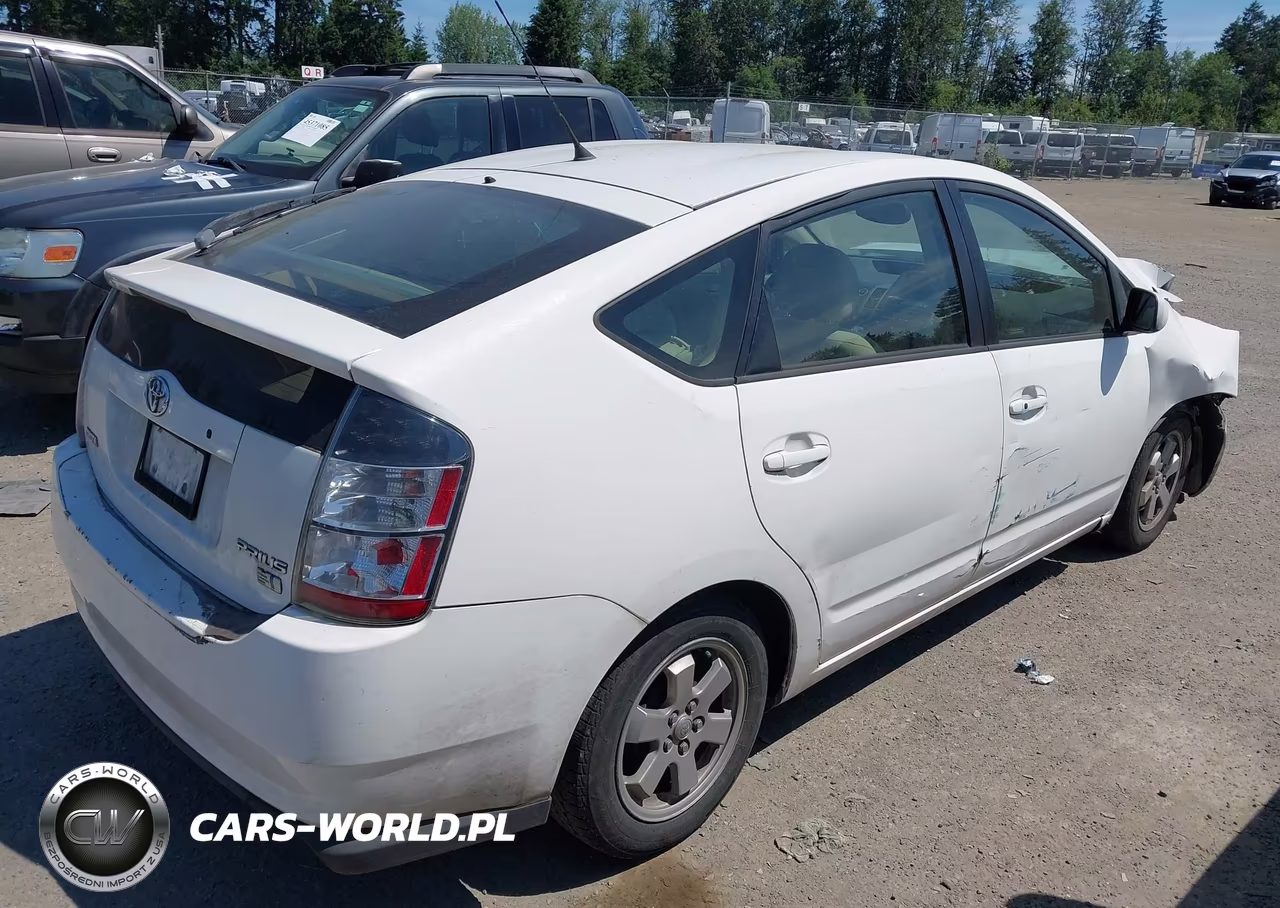 2005 Toyota Prius VIN:JTDKB20U653052983 - 4