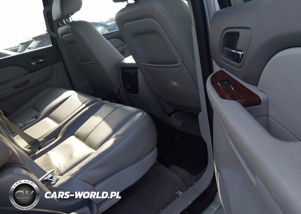 2011 Chevrolet Tahoe Lt VIN:1GNSKBE07BR341795 - 8