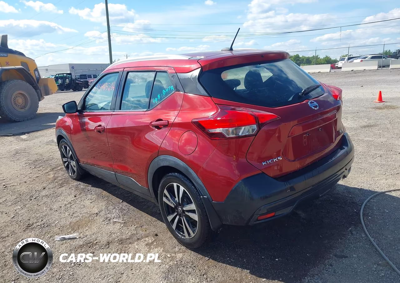 2018 Nissan Kicks Sv VIN:3N1CP5CU6JL538665 - 3