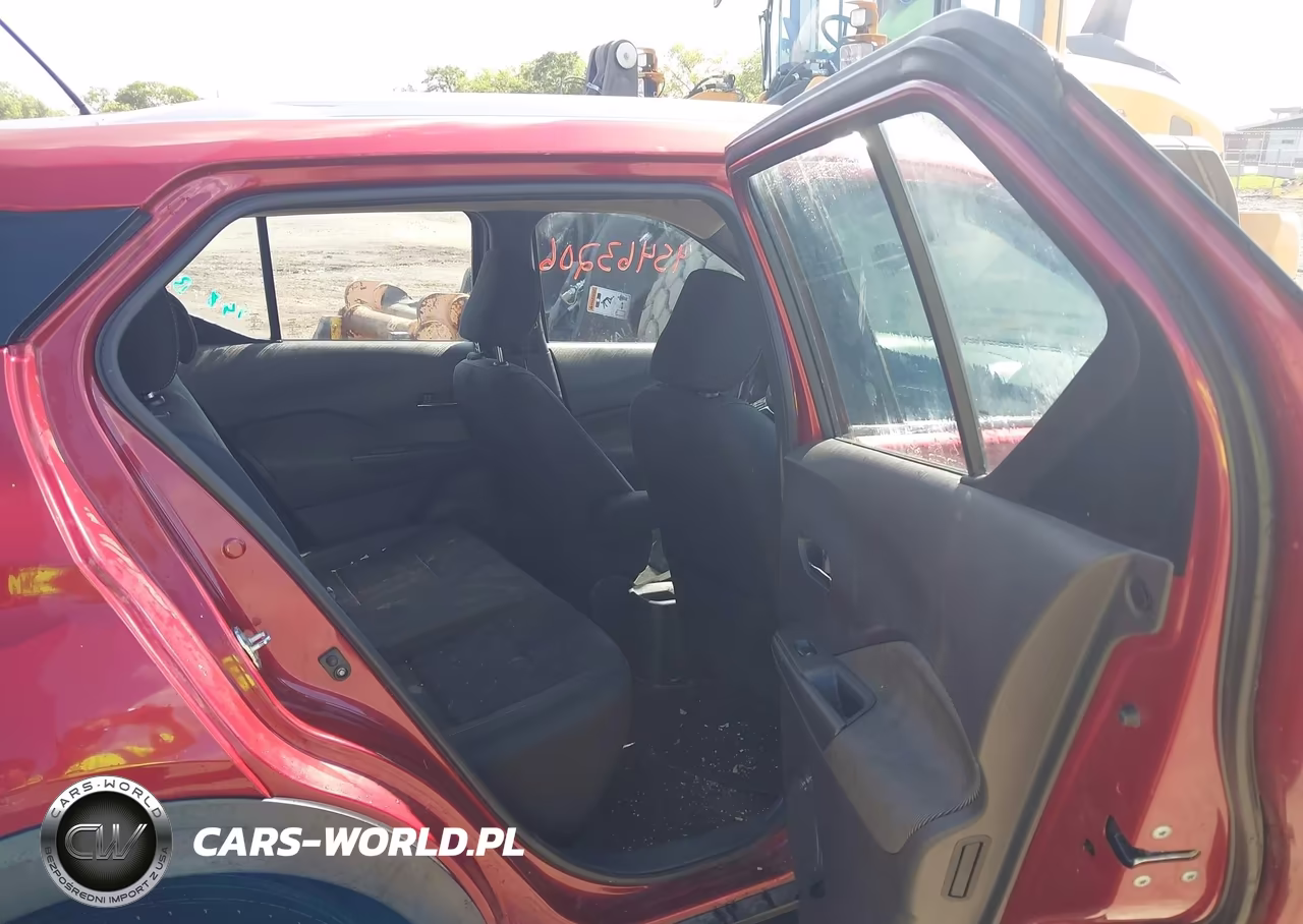 2018 Nissan Kicks Sv VIN:3N1CP5CU6JL538665 - 8