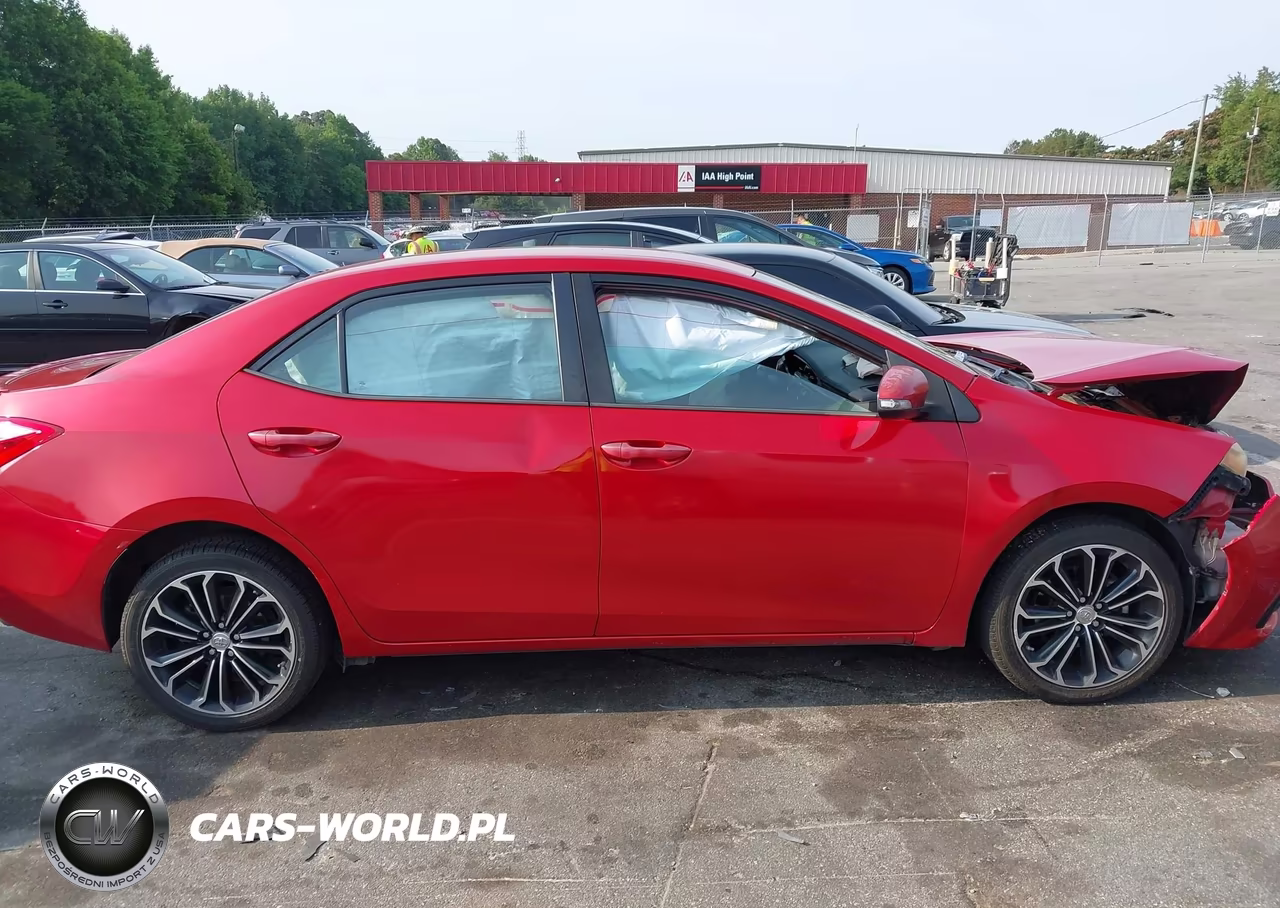 2015 Toyota Corolla S Plus VIN:5YFBURHE6FP340737 - 13
