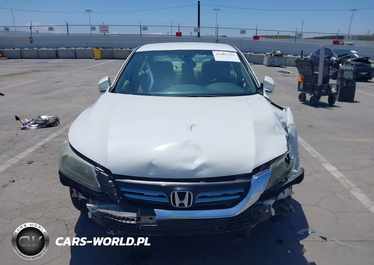 2015 Honda Accord Hybrid VIN:1HGCR6F37FA008687 - 12