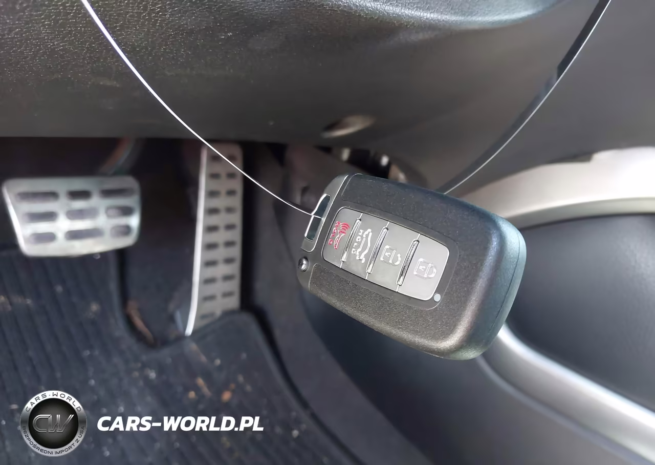 2014 Hyundai Veloster Turbo W-Black VIN:KMHTC6AEXEU202261 - 11