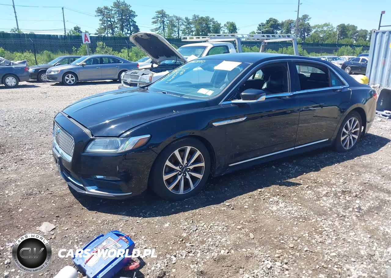 2018 Lincoln Continental Livery VIN:1LN6L9HK4J5609989 - 2