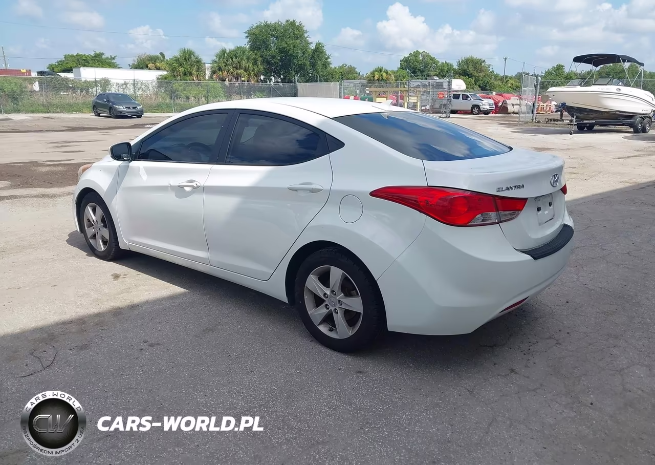 2013 Hyundai Elantra Gls VIN:5NPDH4AE9DH350229 - 3