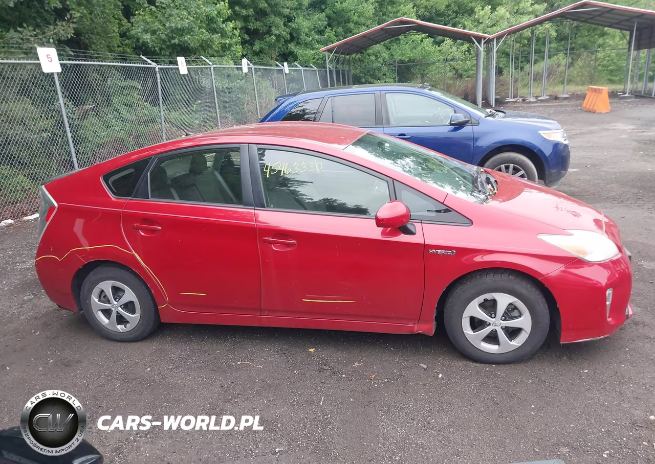 2013 Toyota Prius Two VIN:JTDKN3DU7D1618585 - 14