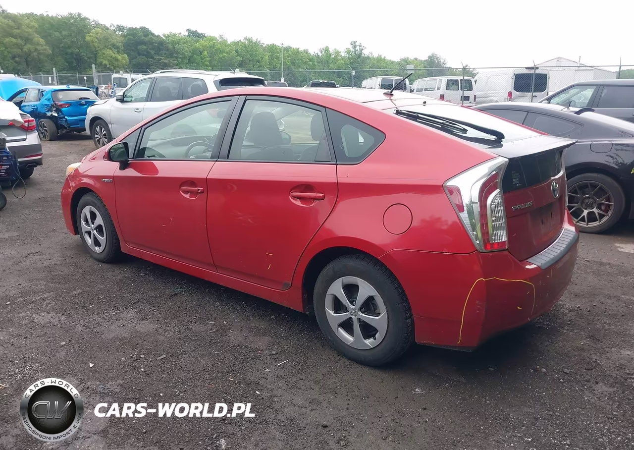 2013 Toyota Prius Two VIN:JTDKN3DU7D1618585 - 3