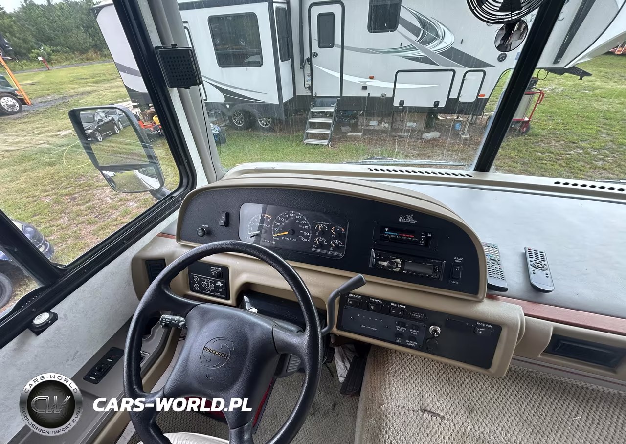 2001 Workhorse Custom Chassis Motorhome Chassis W22 VIN:5B4MP67G413337294 - 11
