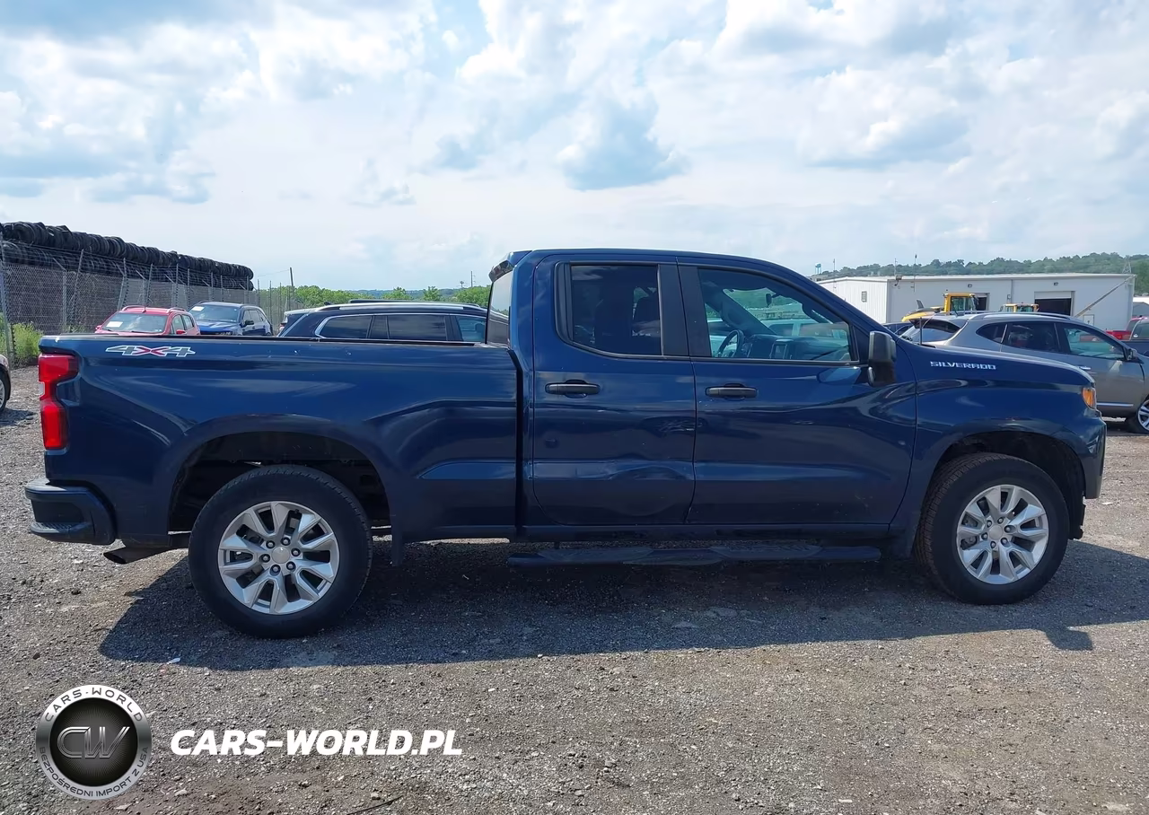 2020 Chevrolet Silverado 1500 4Wd Standard Bed Custom VIN:1GCRYBEK4LZ248239 - 13