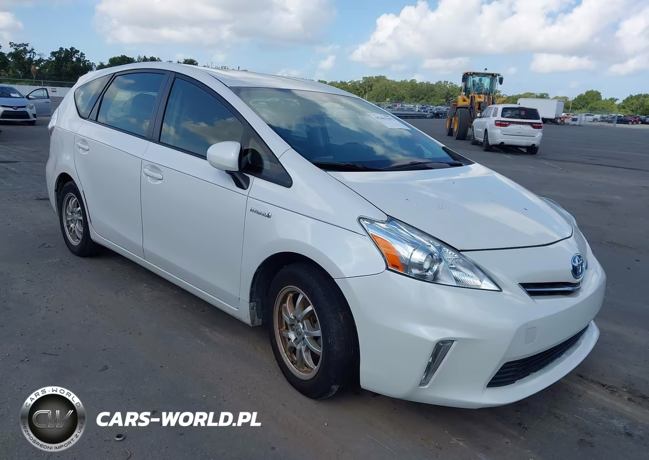 2012 Toyota Prius V Two – zdjęcie 1 z 16