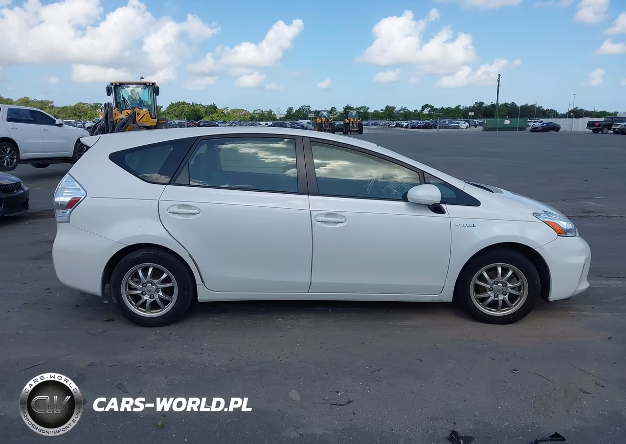 2012 Toyota Prius V Two VIN:JTDZN3EU1C3185295 - 13