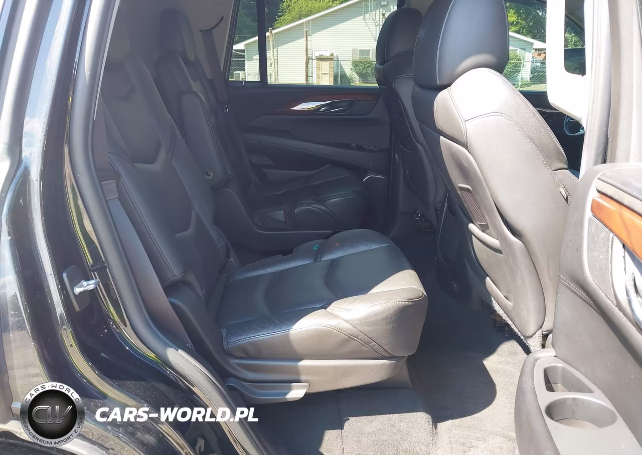 2016 Cadillac Escalade Luxury Collection VIN:1GYS4BKJ8GR217584 - 8