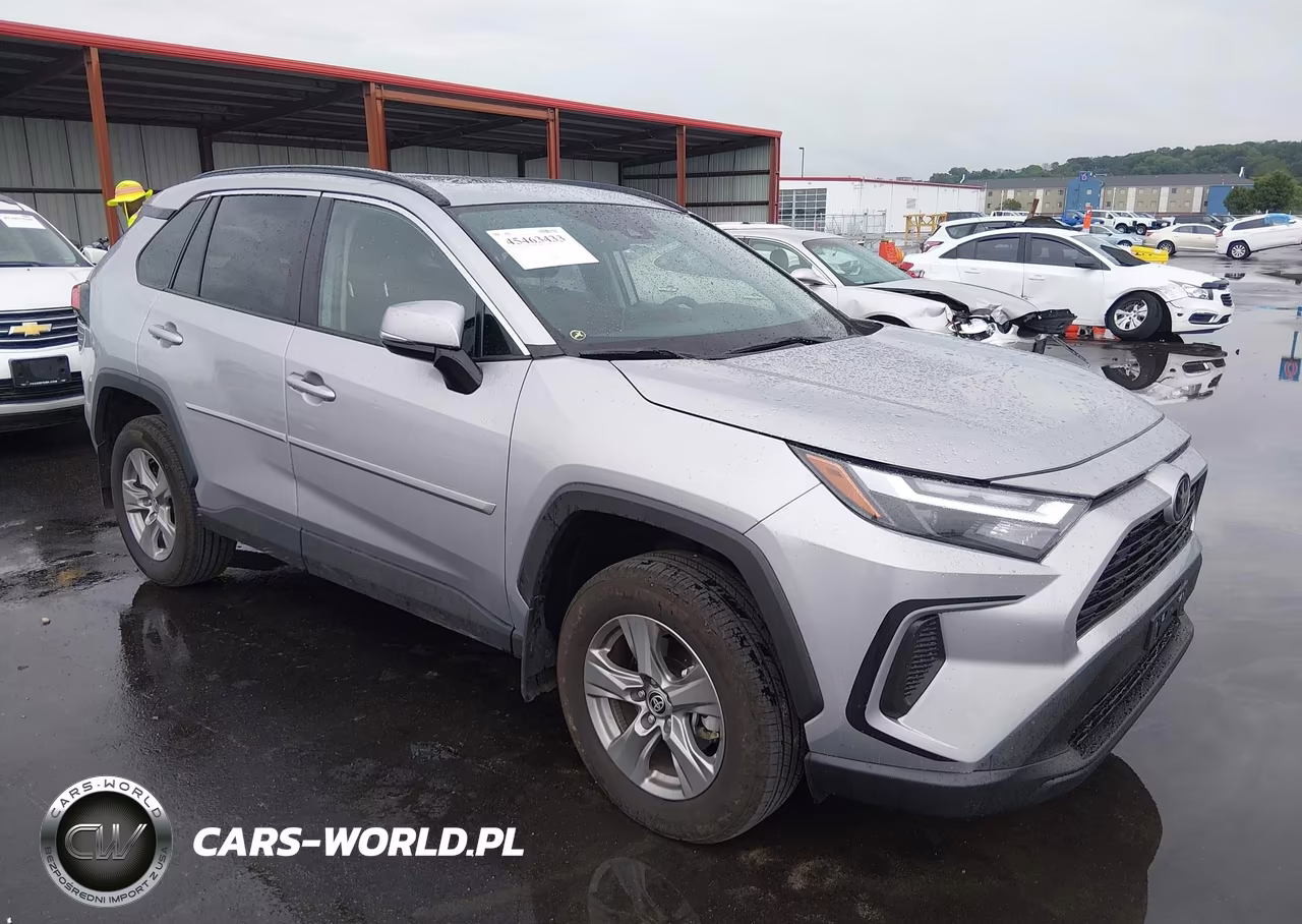 2025 Toyota Rav4 Xle – zdjęcie 1 z 16