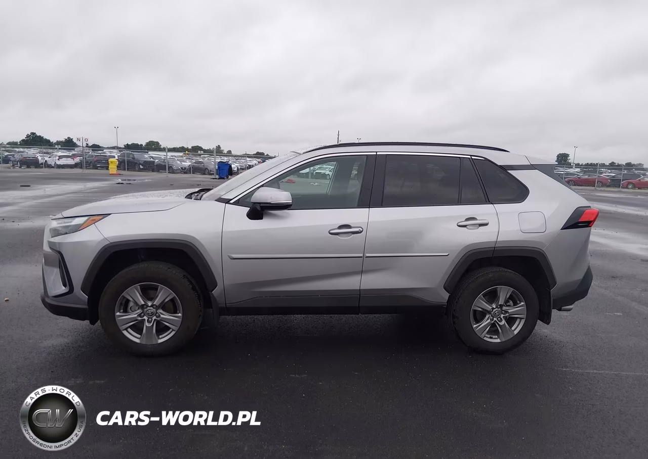2025 Toyota Rav4 Xle VIN:2T3P1RFV3SW518198 - 14