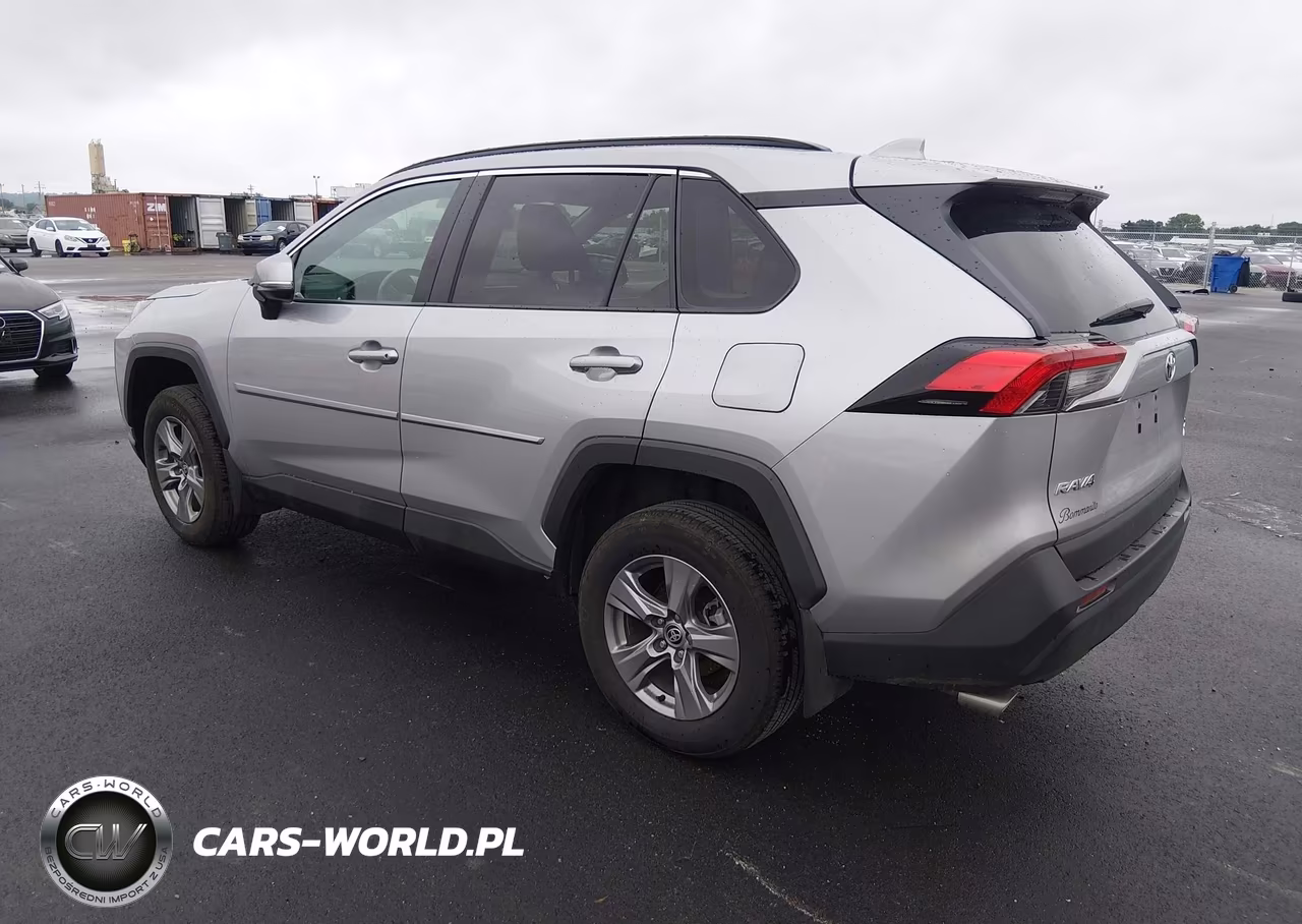 2025 Toyota Rav4 Xle VIN:2T3P1RFV3SW518198 - 3