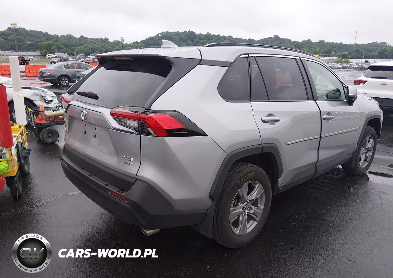 2025 Toyota Rav4 Xle VIN:2T3P1RFV3SW518198 - 4