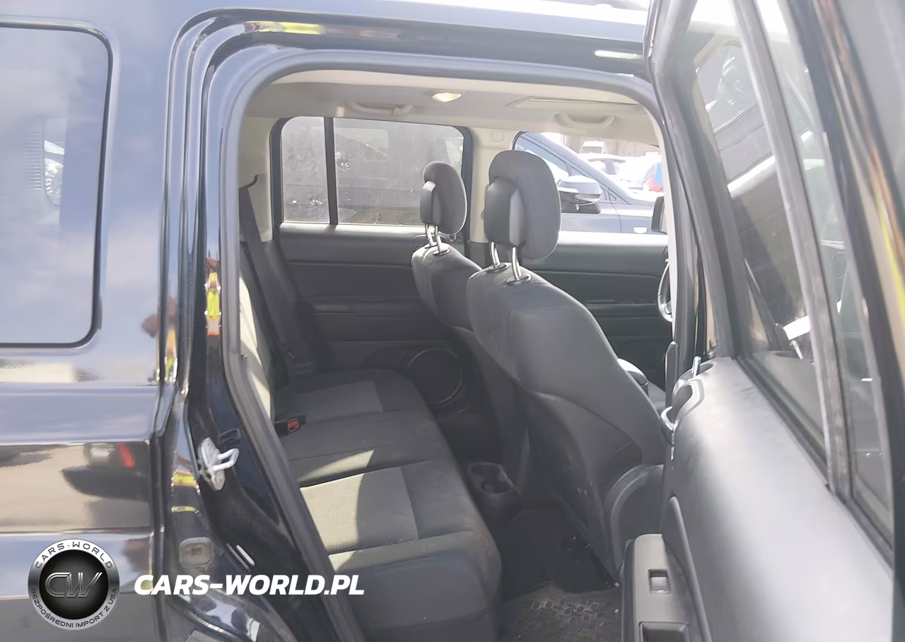 2012 Jeep Patriot Latitude VIN:1C4NJRFB1CD689849 - 8