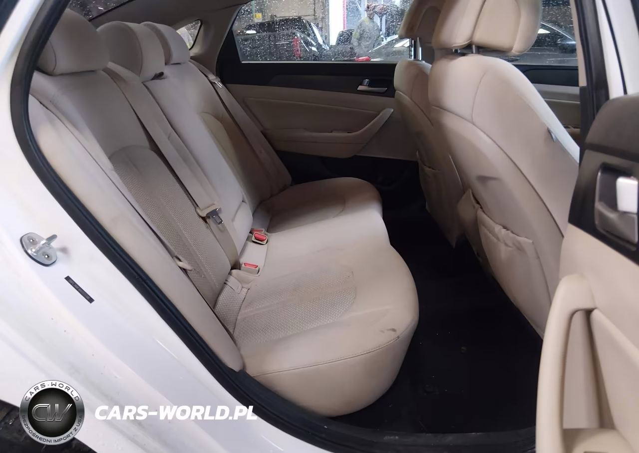 2017 Hyundai Sonata Sport VIN:5NPE34AF4HH555586 - 8
