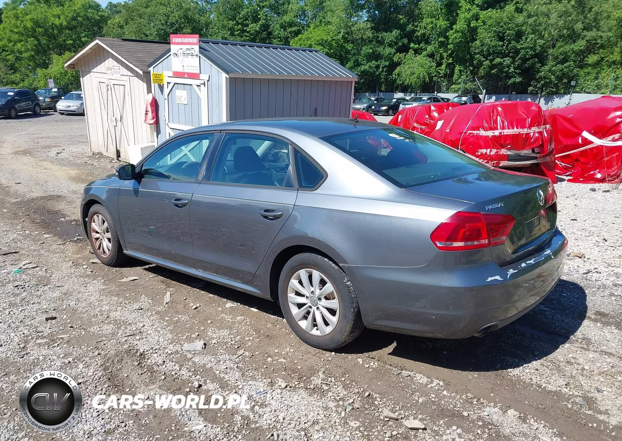 2013 Volkswagen Passat 2.5L S VIN:1VWAP7A33DC098458 - 3
