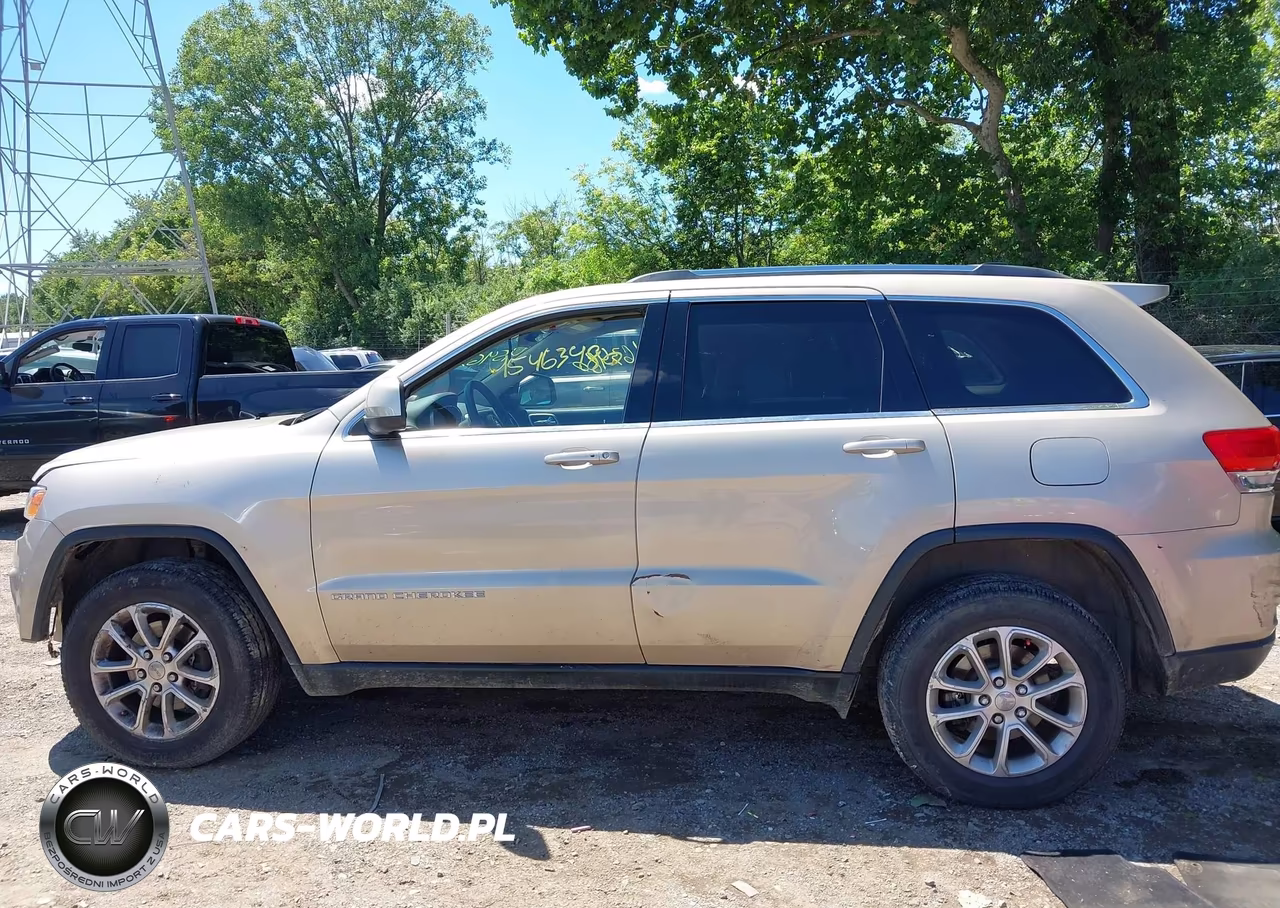 2015 Jeep Grand Cherokee Laredo VIN:1C4RJFAG6FC660411 - 15