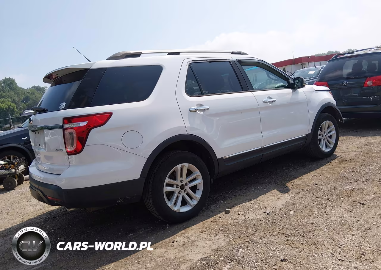 2013 Ford Explorer Xlt VIN:1FM5K8D85DGA87322 - 4