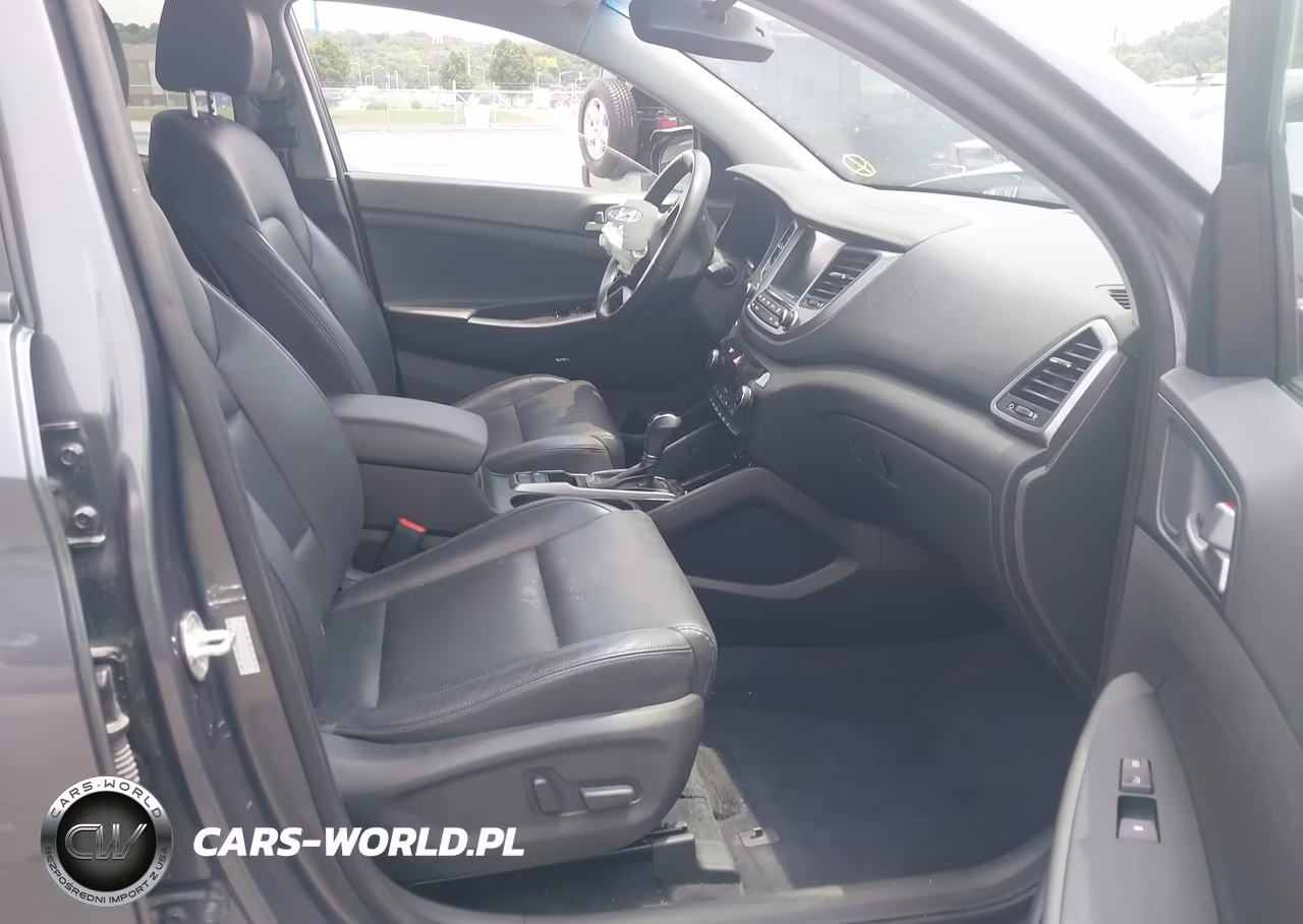 2017 Hyundai Tucson Se Plus VIN:KM8J33A4XHU548005 - 5
