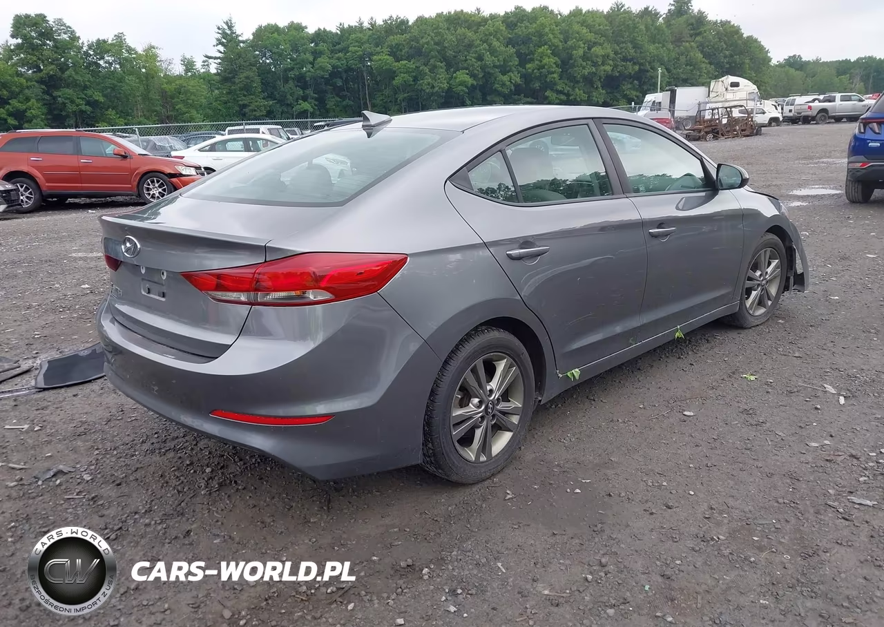 2018 Hyundai Elantra Sel VIN:5NPD84LF7JH397468 - 4