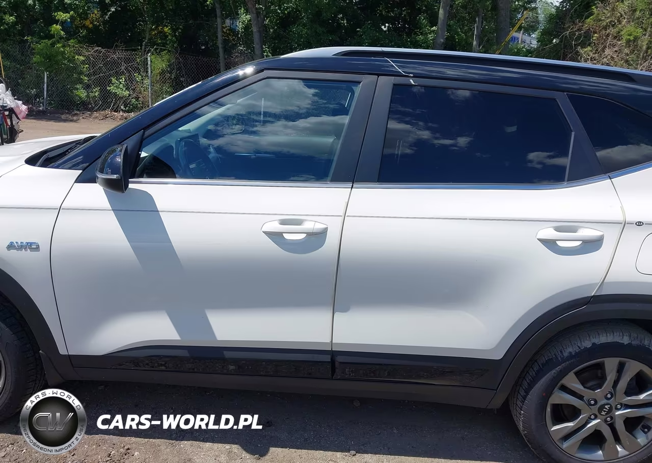 2021 Kia Seltos S VIN:KNDEUCAA9M7157722 - 14