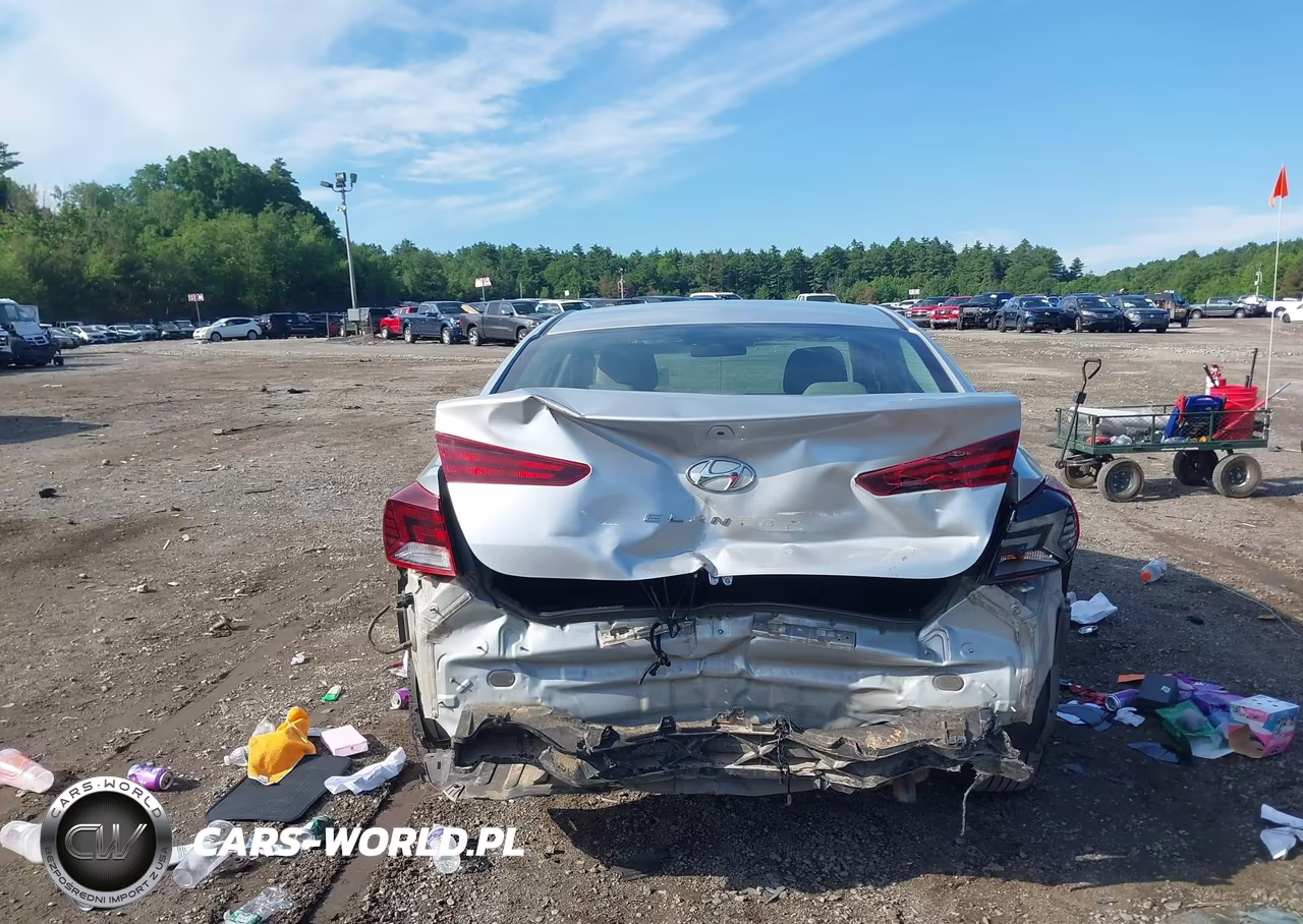2019 Hyundai Elantra Se VIN:5NPD74LFXKH475066 - 15