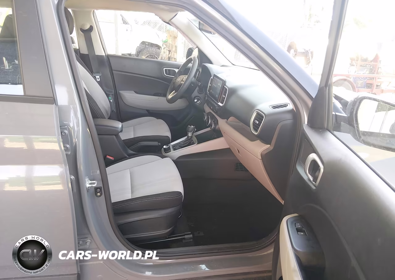 2020 Hyundai Venue Sel VIN:KMHRC8A34LU019746 - 5