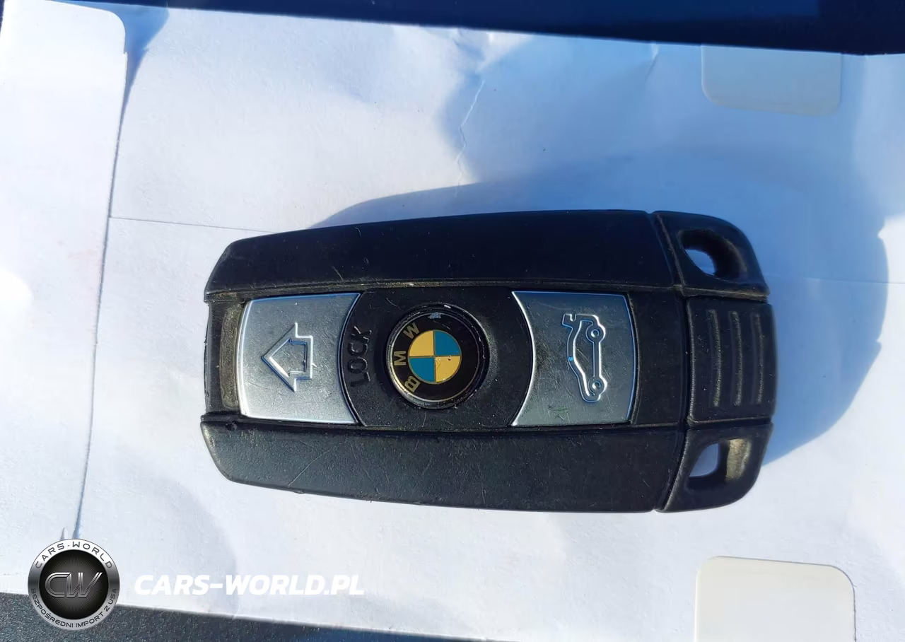 2014 BMW X1 xDrive28I VIN:WBAVL1C50EVR92867 - 11
